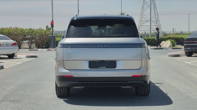 Lynk & Co 900 (Silver)-9