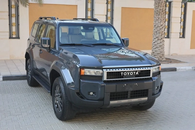 TOYOTA PRADO 2024-GXR-60000KM-GCC SPECS-UNDER WARRANTY  SERVICE-5