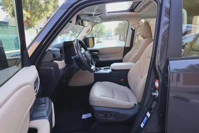 TOYOTA PRADO 2024-GXR-60000KM-GCC SPECS-UNDER WARRANTY  SERVICE-10
