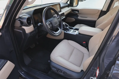 TOYOTA PRADO 2024-GXR-60000KM-GCC SPECS-UNDER WARRANTY  SERVICE-11