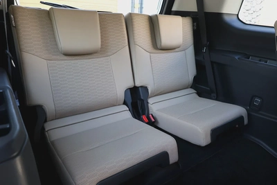 TOYOTA PRADO 2024-GXR-60000KM-GCC SPECS-UNDER WARRANTY  SERVICE-19