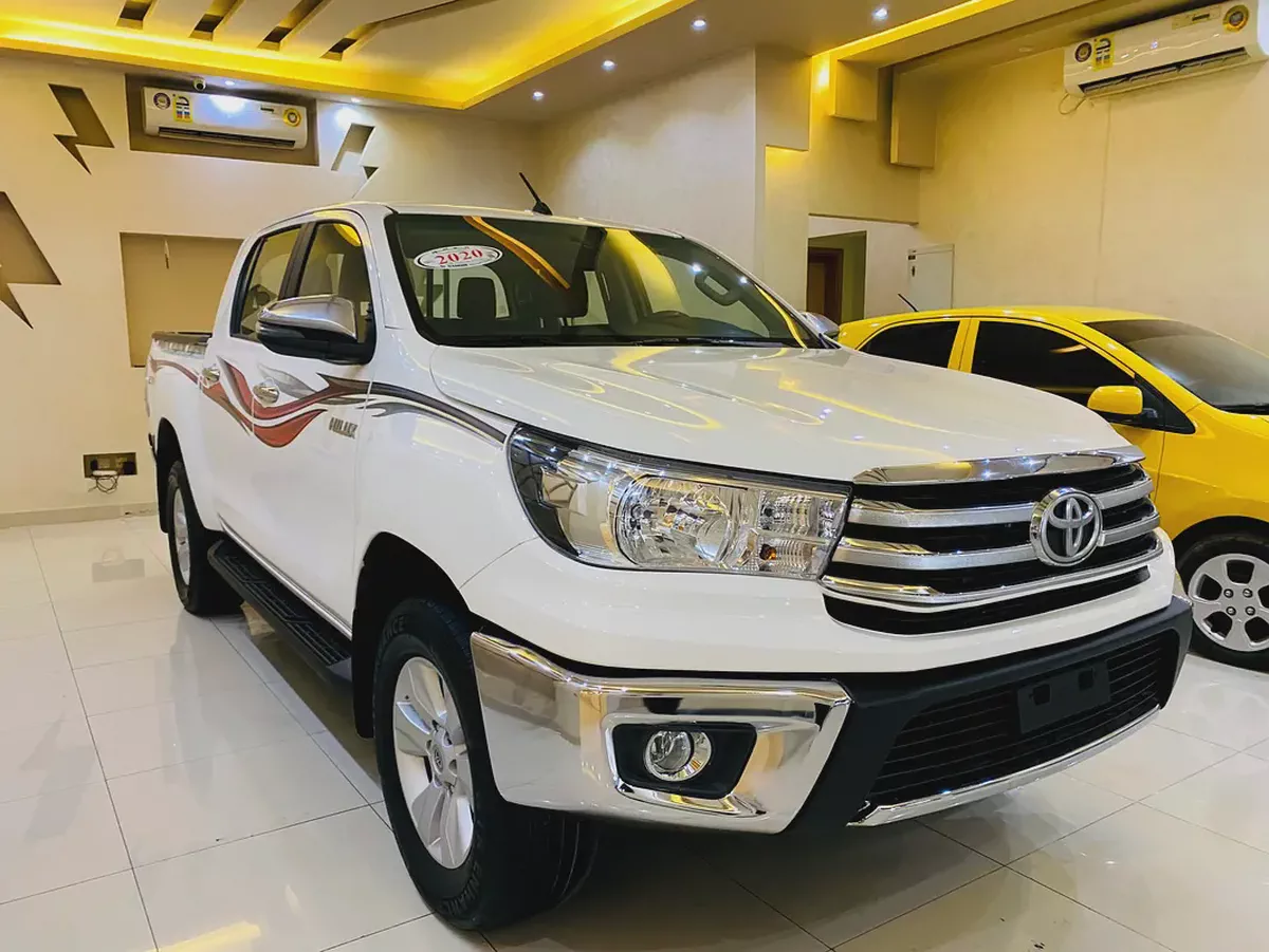 Toyota Hilux SR5 2020 GCC Specs - Excellent Condition-2-2