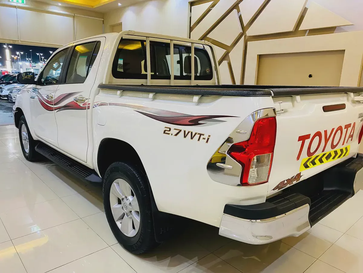 Toyota Hilux SR5 2020 GCC Specs - Excellent Condition-5-5