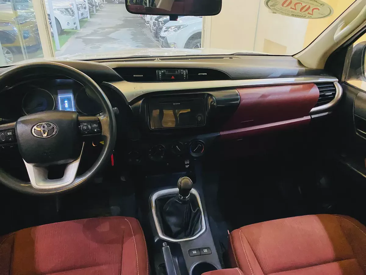 Toyota Hilux SR5 2020 GCC Specs - Excellent Condition-7-7