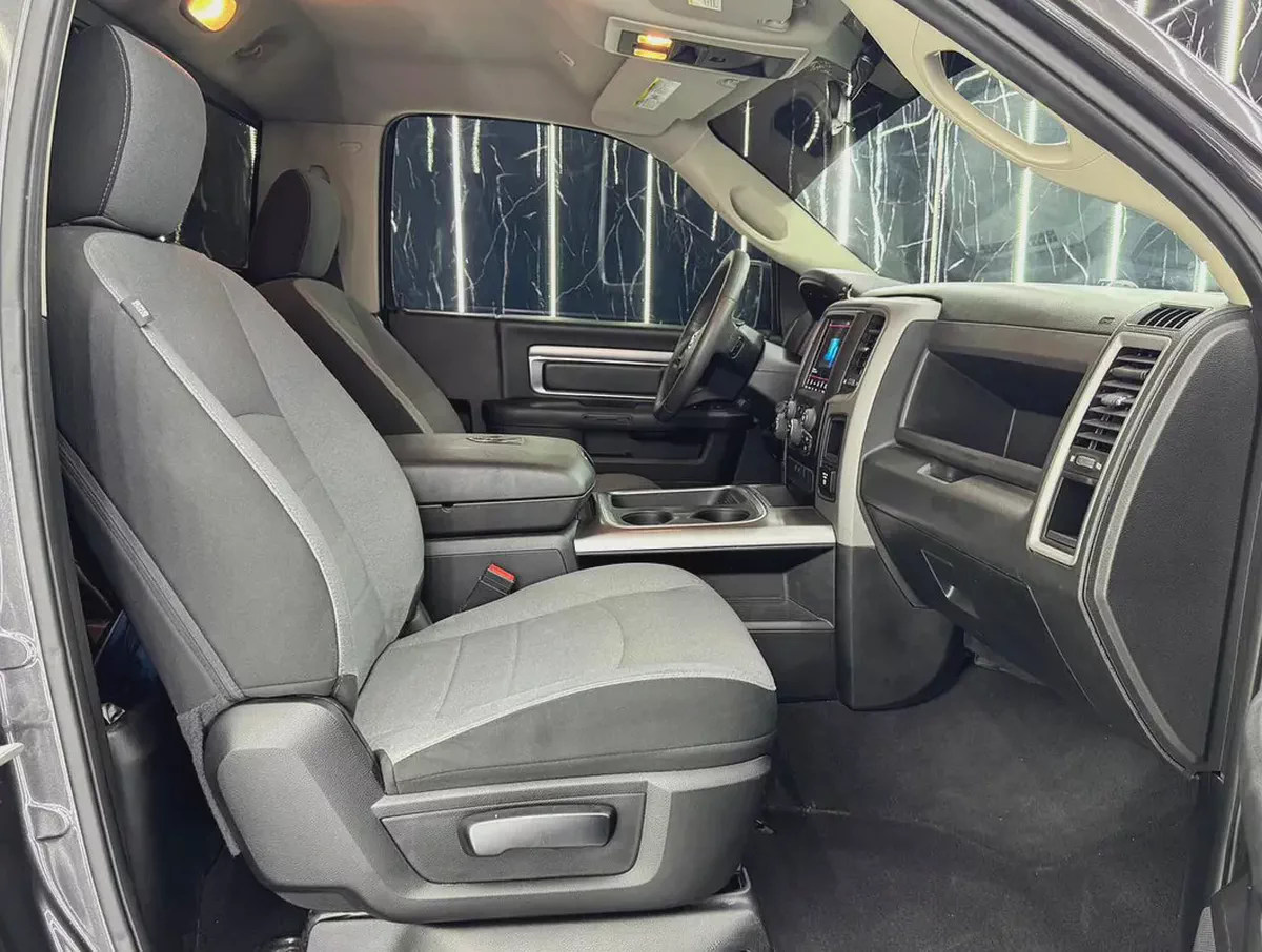 Dodge Ram 1500 | HEMI 5.7 L V8 VVT | GCC | Original Paint | Full service History-11-11