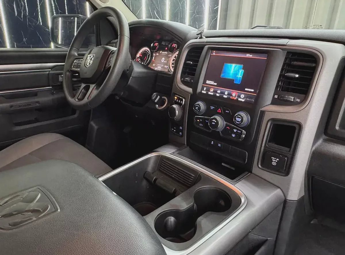 Dodge Ram 1500 | HEMI 5.7 L V8 VVT | GCC | Original Paint | Full service History-13-13