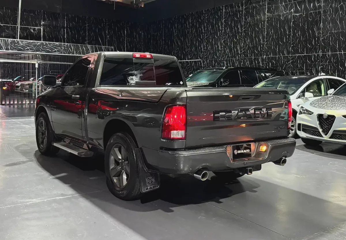 Dodge Ram 1500 | HEMI 5.7 L V8 VVT | GCC | Original Paint | Full service History-4-4