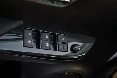 Toyota Hilux SGLX SR5 2.4L DIESEL Jordan Specs-4