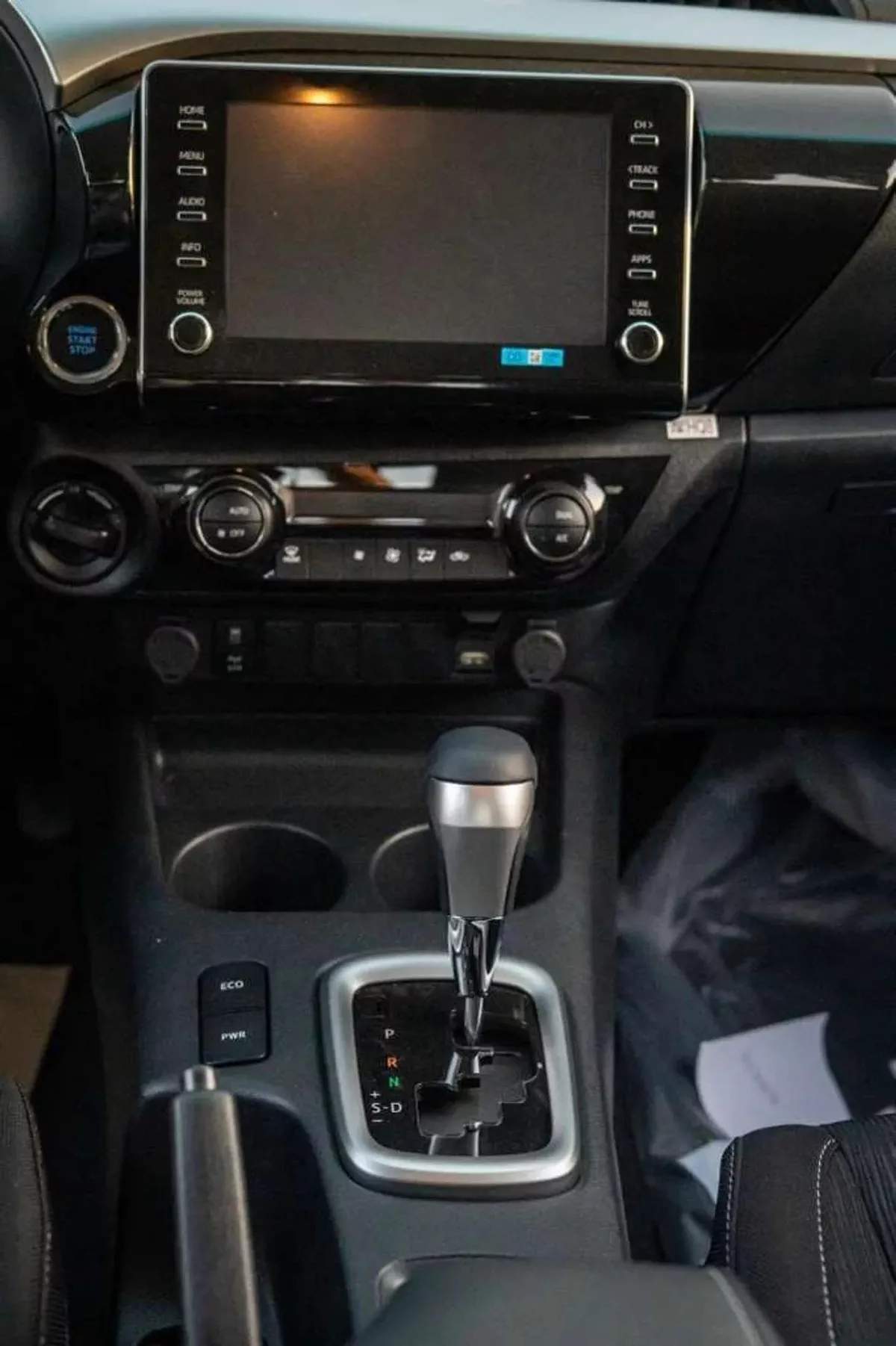 Toyota Hilux SGLX SR5 2.4L DIESEL Jordan Specs-14-14