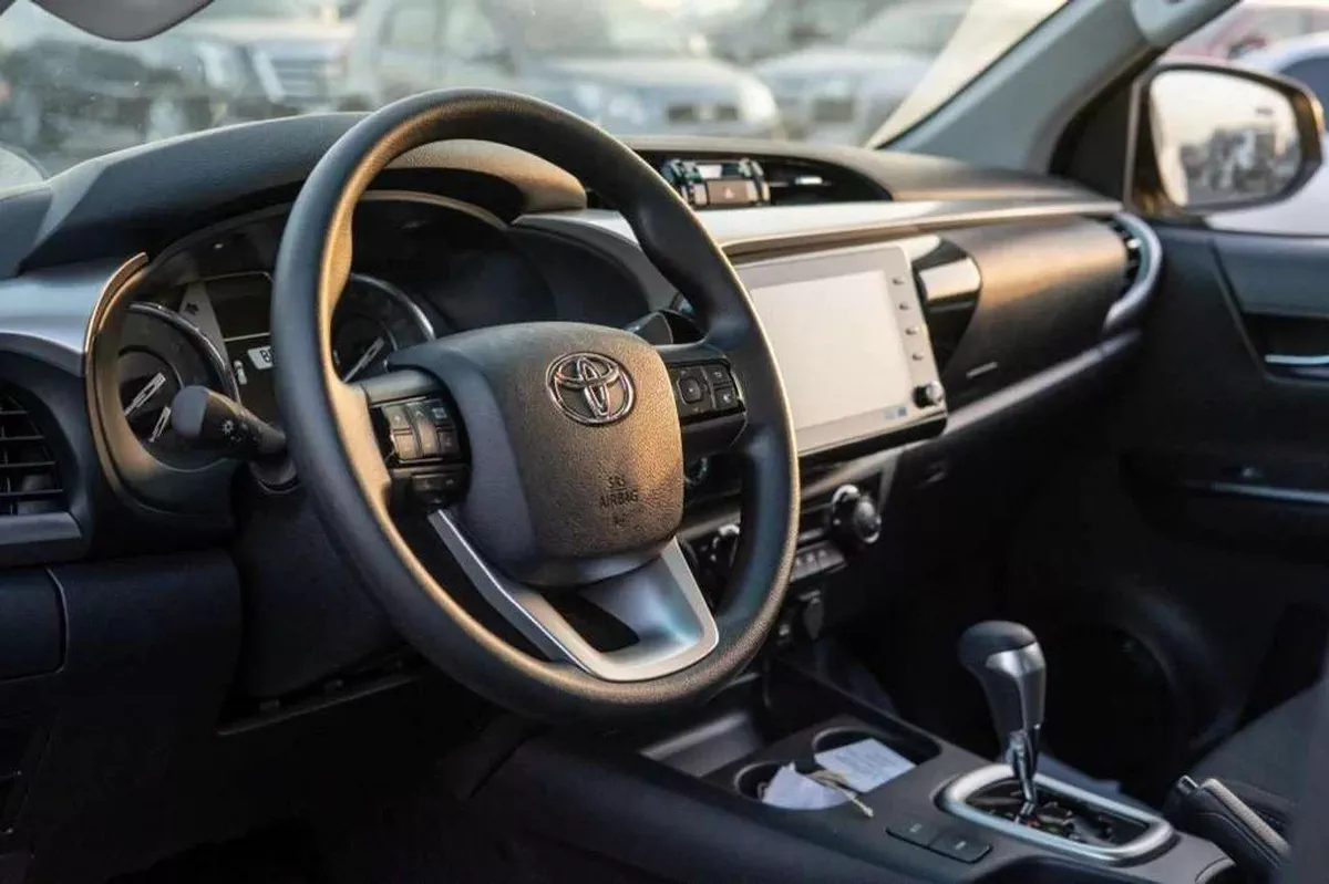 Toyota Hilux SGLX SR5 2.4L DIESEL Jordan Specs-1-1
