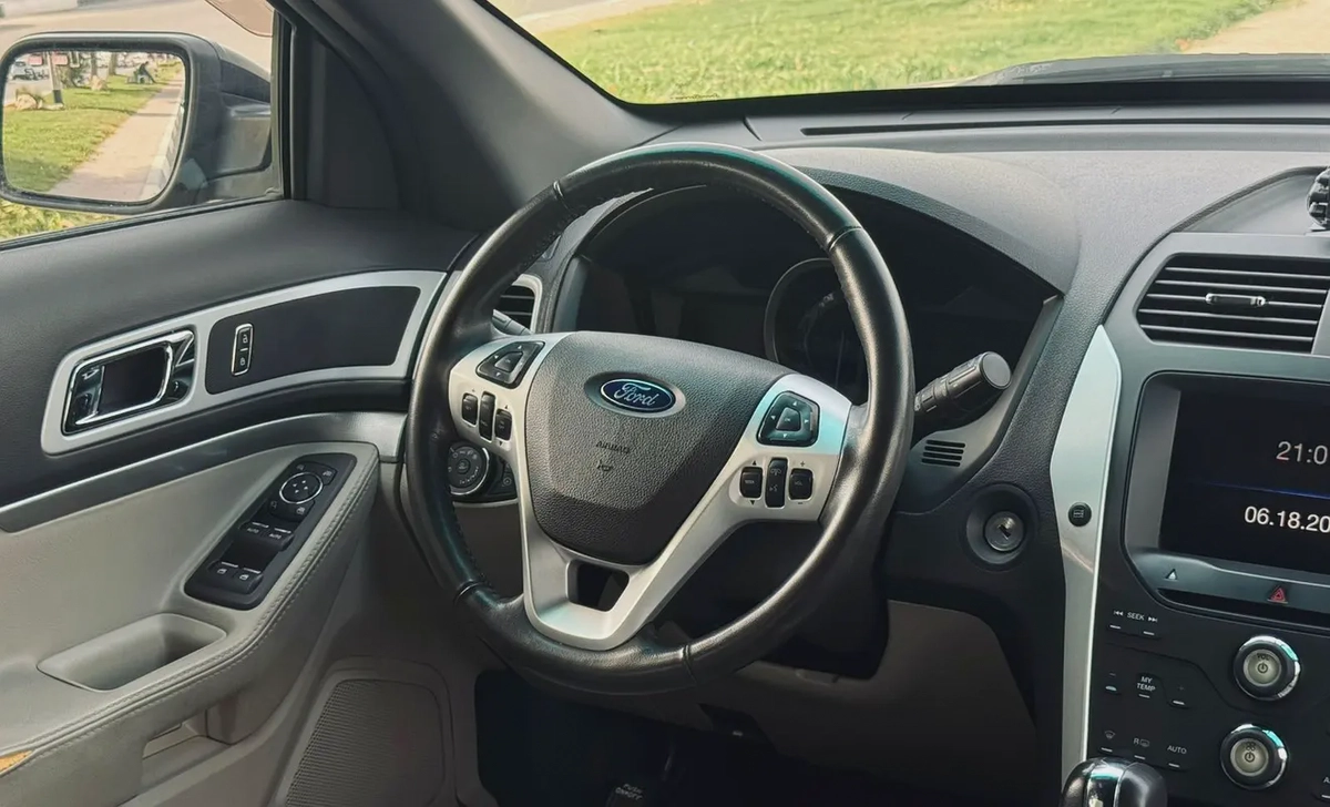 FORD EXPLORER XLT - 2012 - CLEAN CAR FRESH JAPAN IMPORT-18-18