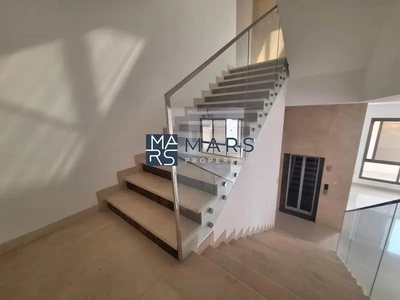 🌟 Luxurious 5-Bedroom Villa with Elevator for Rent in Hoshi, Sharjah | AED 250,000 Yearly 🌟-16