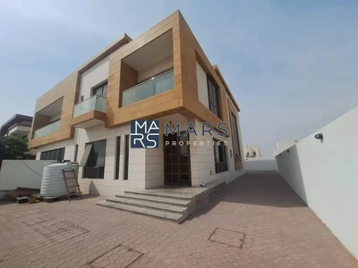 🌟 Luxurious 5-Bedroom Villa with Elevator for Rent in Hoshi, Sharjah | AED 250,000 Yearly 🌟-1