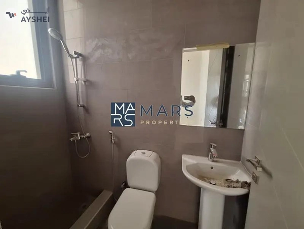 🌟 Luxurious 5-Bedroom Villa with Elevator for Rent in Hoshi, Sharjah | AED 250,000 Yearly 🌟