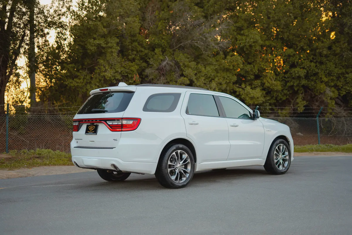 AED 1,695/Month | R/T 5.7L HEMI V8 | Free Wrranty | GCC Specs | REF#M63221
