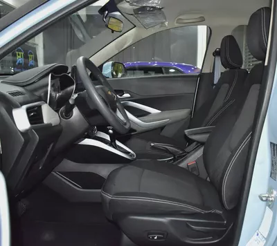 AED 823 EMi at 0% DP | Chevrolet Groove LT ( 2023 Model ) in Blue Color GCC Specs-9