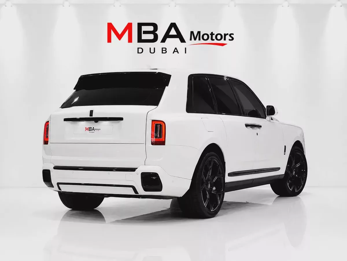 2020 Rolls-Royce Cullinan Black Badge | GCC Specs | Ultra Luxury SUV-3-3