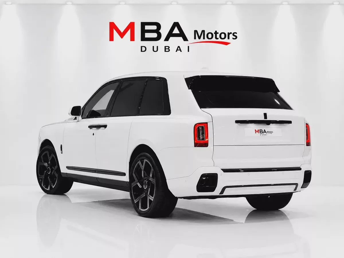 2020 Rolls-Royce Cullinan Black Badge | GCC Specs | Ultra Luxury SUV-4-4