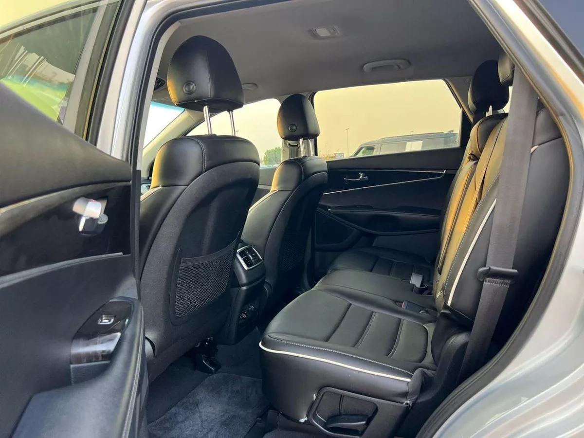 Kia Sorento LX 2019 Kia Sorento MidOption -3.3L V6 - Rear Camera - Auto trunk - Leather Seat --15-0