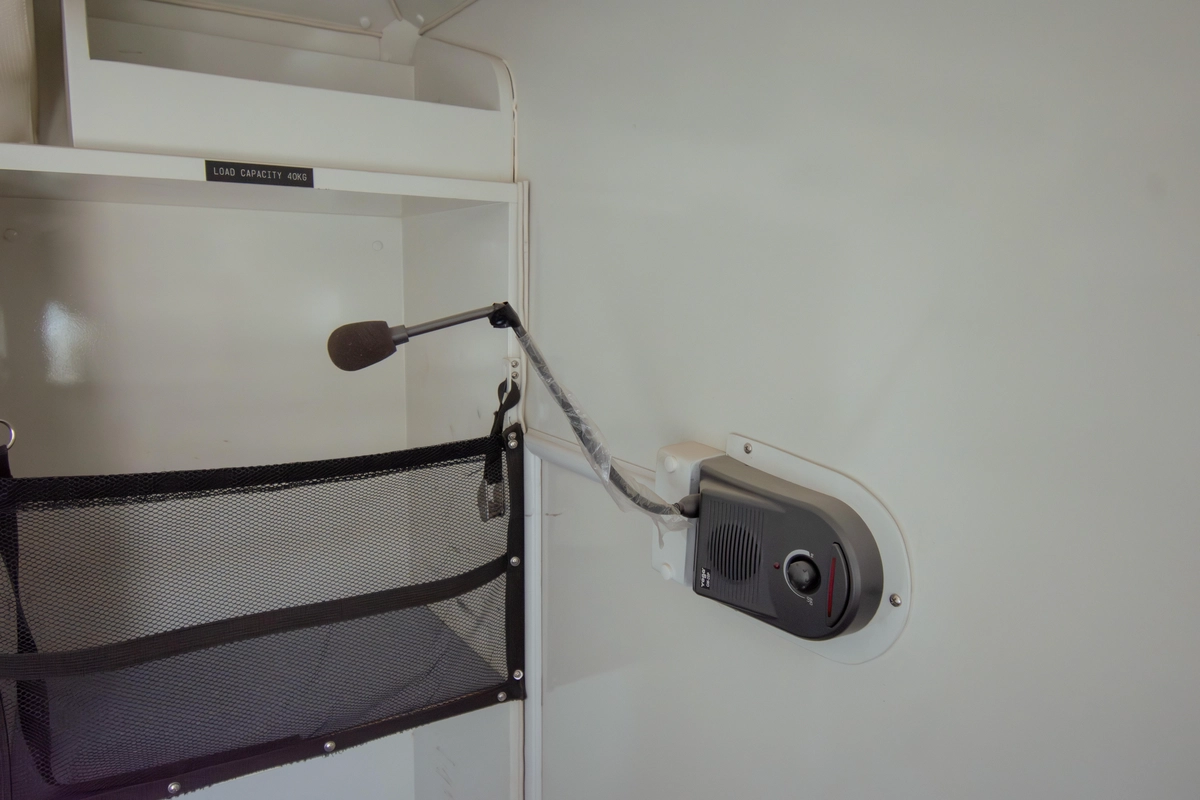 Ambulance Box with Full Equipment for Land Cruiser Pickup-14-14