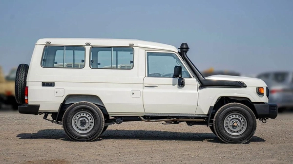 Toyota Land Cruiser 70 Toyota LC78 Hard Top 4.2L V6 Diesel MT MY2025 for export only