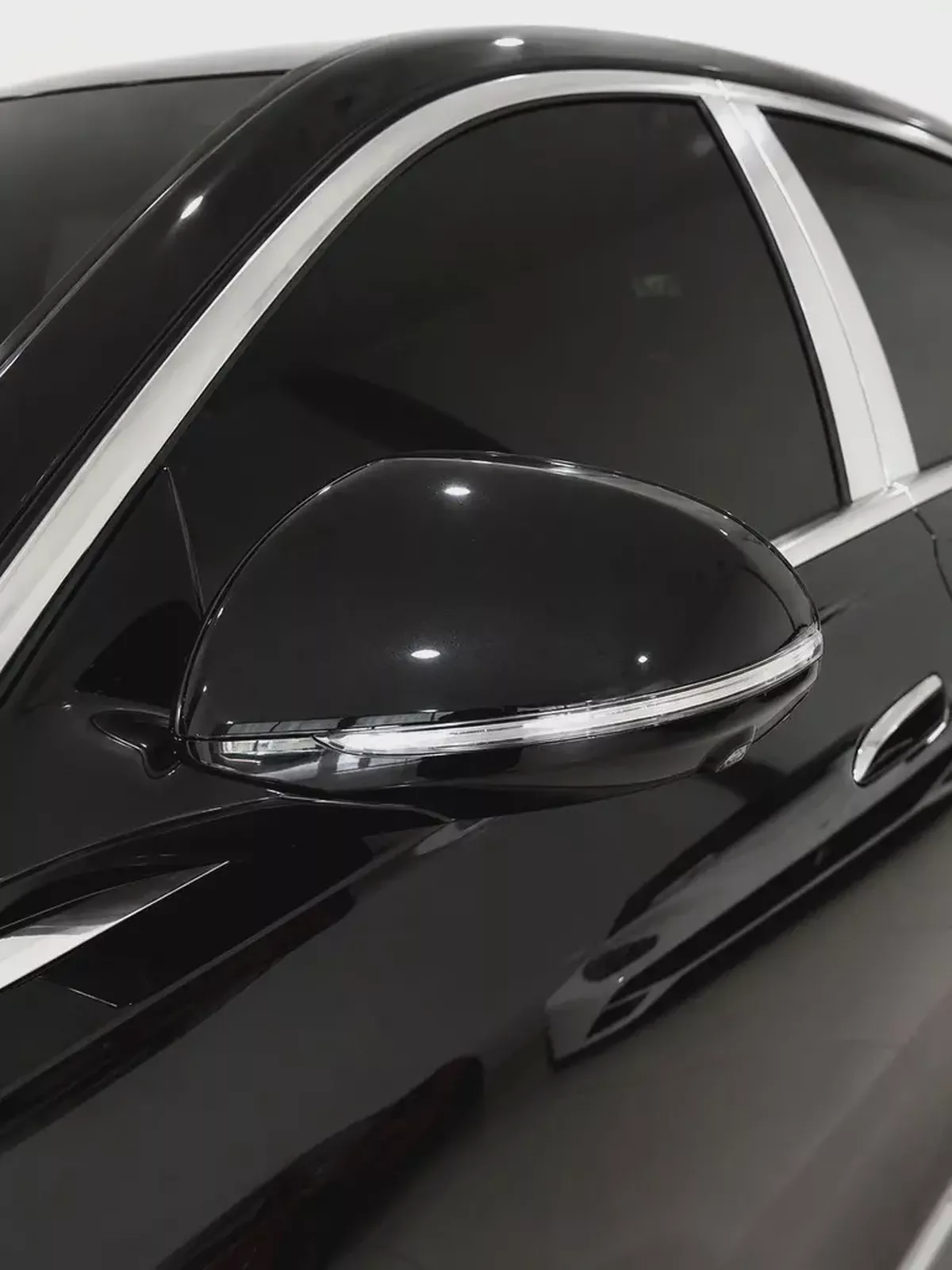 2024 Mercedes-Maybach S-Class S580 - Low Mileage-13-13