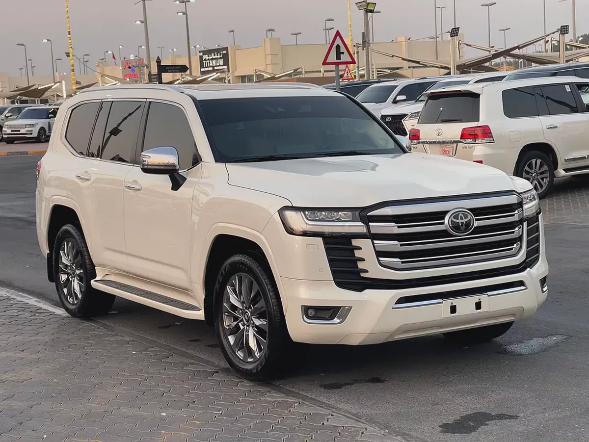 تويوتا لاند كلوزر VXR بدون تيربو Pristine Toyota Land Cruiser VXR 2022 | GCC Specs | Full Option-7-7