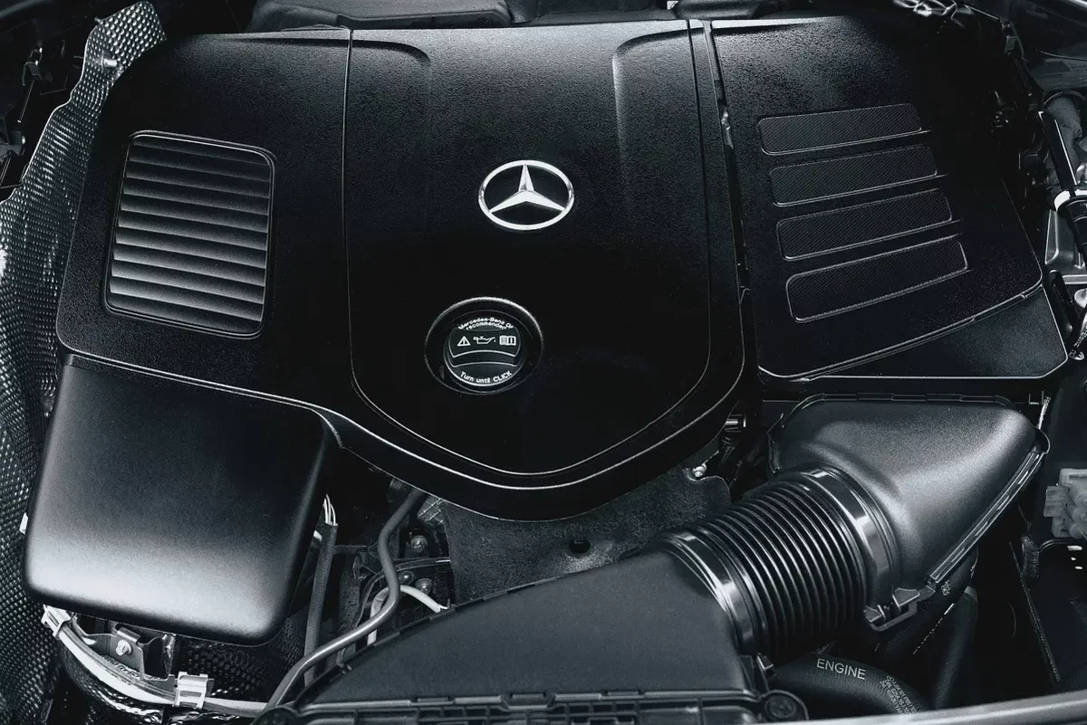 4,700 P.M |  GLC 200 | 0% Downpayment | AMG | Perfect Condition!-13-13