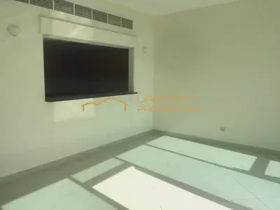 Spacious 1-Bedroom Apartment | Prime Location-2