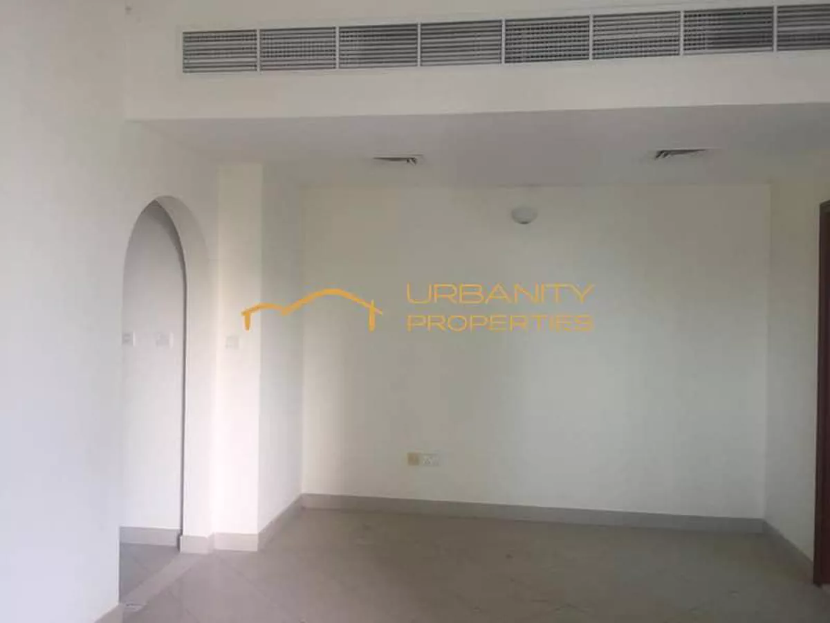 Spacious 1-Bedroom Apartment | Prime Location-5-5
