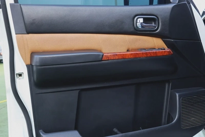 Nissan VTC Safari 2019 Full Option-10