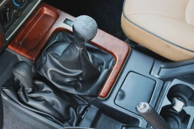 Nissan VTC Safari 2019 Full Option-13