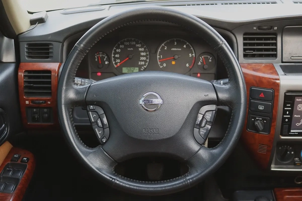 Nissan VTC Safari 2019 Full Option