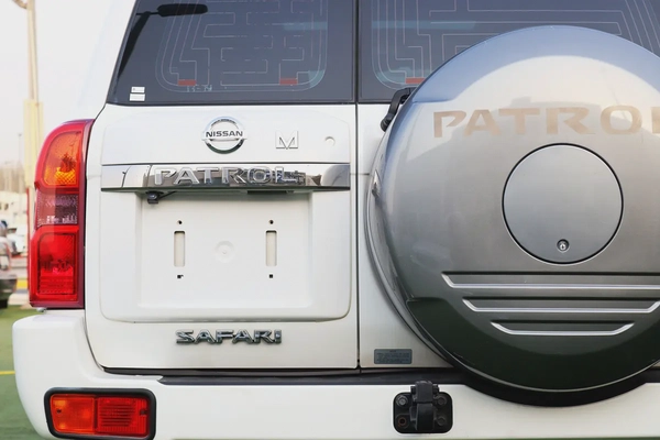 Nissan VTC Safari 2019 Full Option