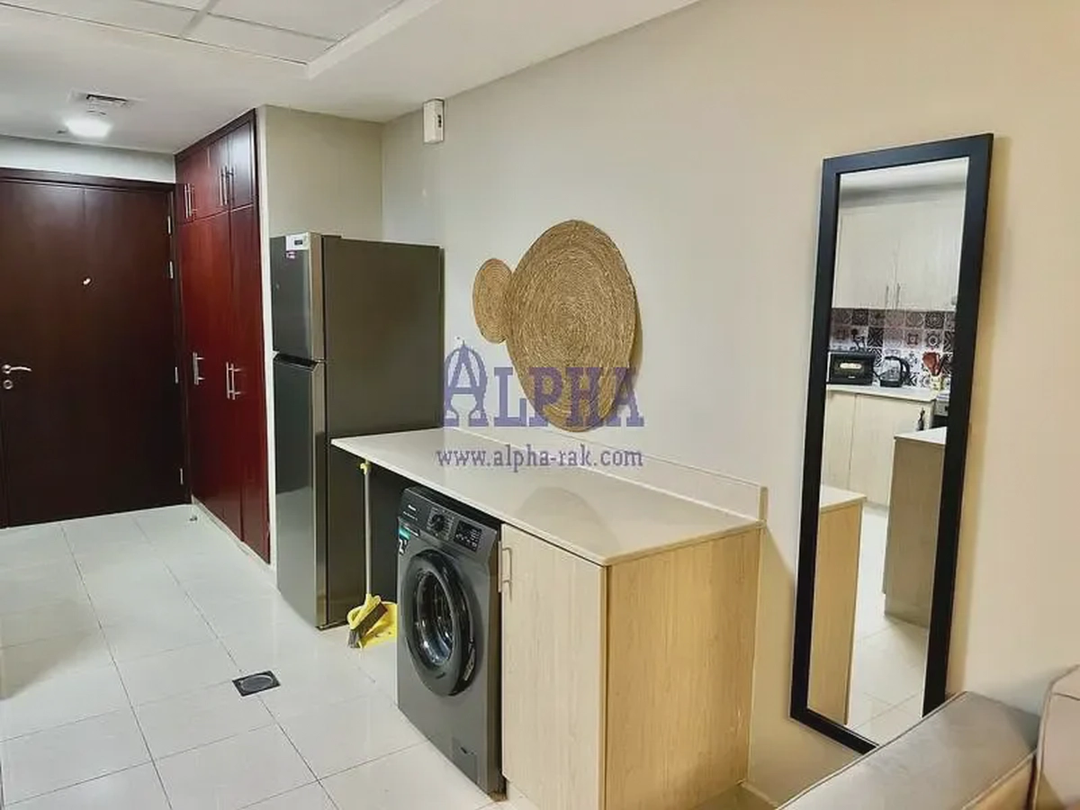 GREAT OFFER | UPGRADED | FURNISHED | POOL VIEW-1-1