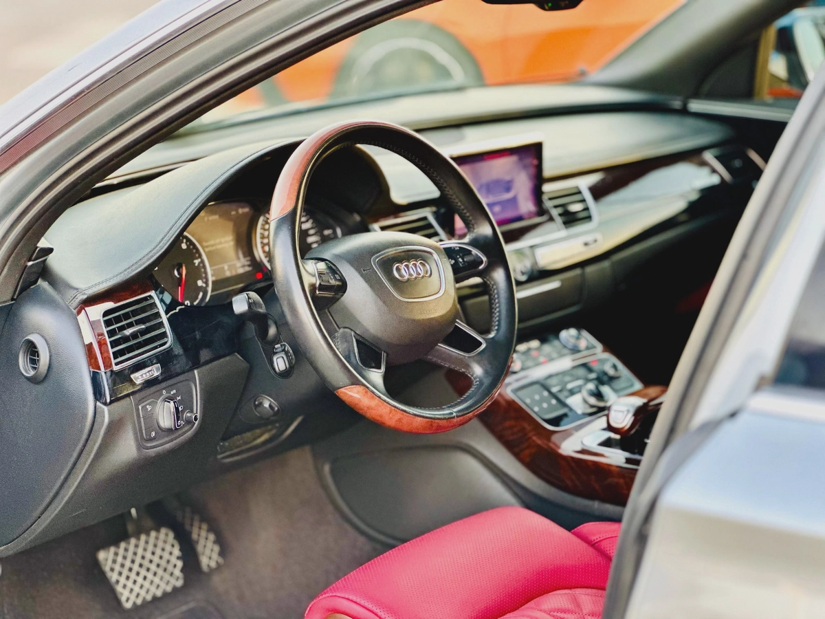 2013 Audi A8 L-9-9