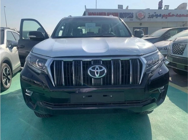 Toyota Prado 2023 new TOYOTA PRADO 2700CC VXR FULL OPTION PETROL AUTOMATIC ZERO KM