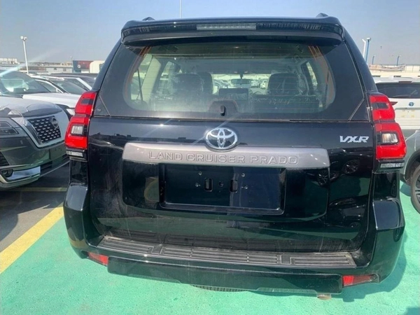 Toyota Prado 2023 new TOYOTA PRADO 2700CC VXR FULL OPTION PETROL AUTOMATIC ZERO KM