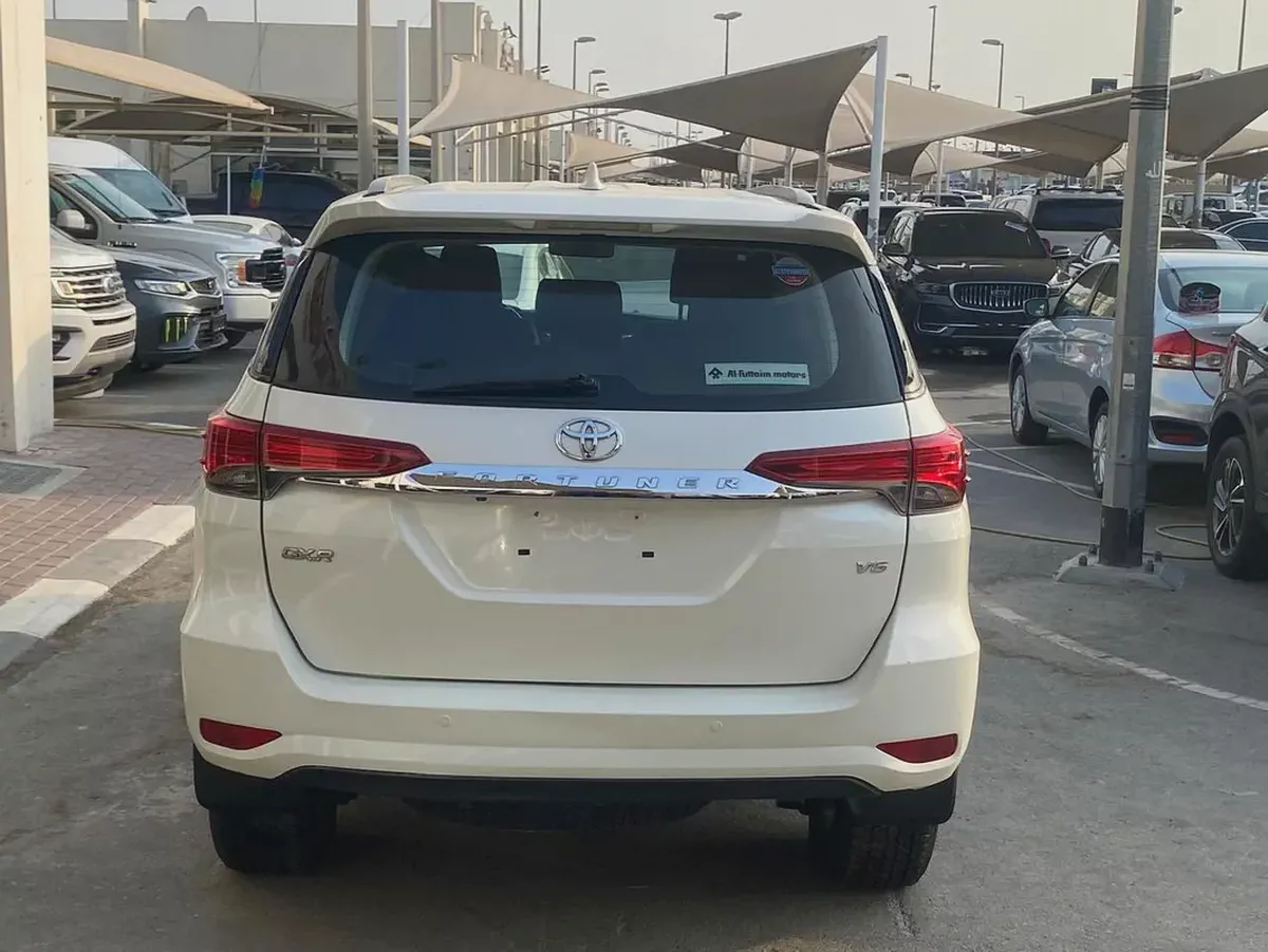 Toyota Fortuner 2020 White EX-8-8