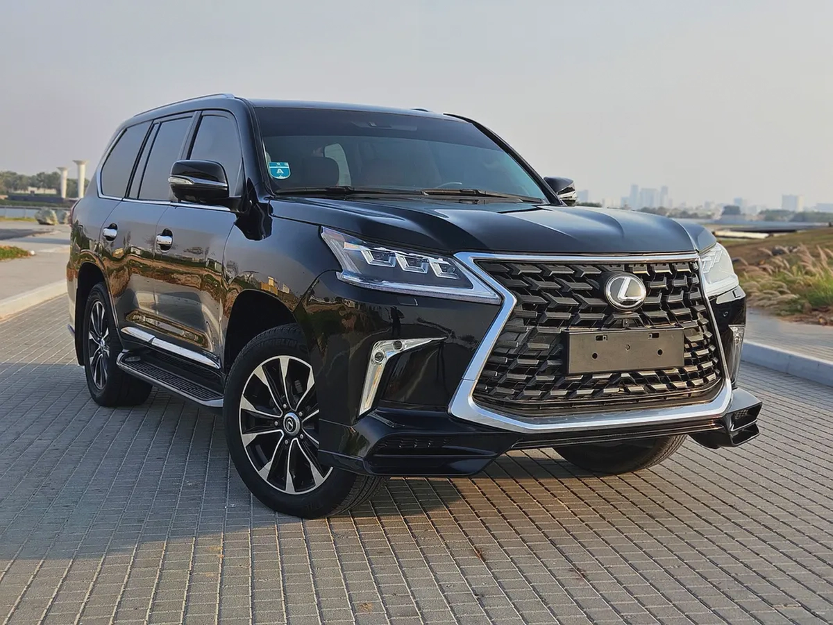 Lexus LX 570 2009 | GCC Specs | Facelift To 2023 Very Neat And Clean Car With Low KM Premium SUV
