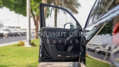 Toyota Land Cruiser GXR VX 3.3L-6