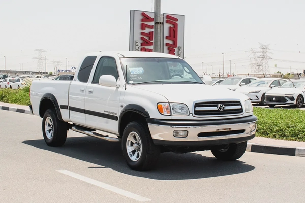2000 - TOYOTA TUNDRA 4X4 - IMMCULATE CONDITION - ONLY 93,000 KM