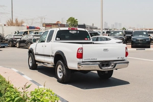 2000 - TOYOTA TUNDRA 4X4 - IMMCULATE CONDITION - ONLY 93,000 KM
