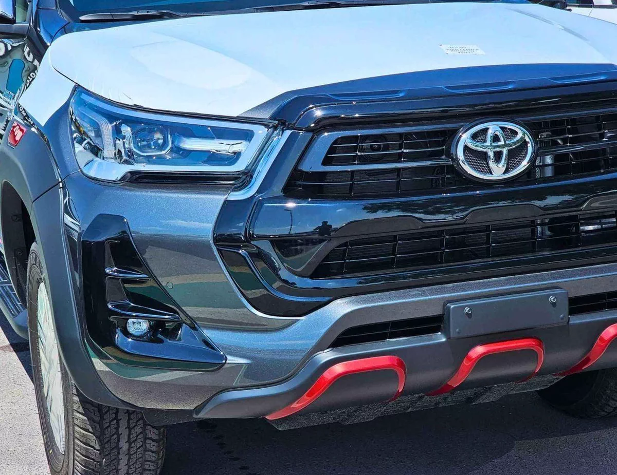 Toyota Hilux SR5 TRD 4.0L PETROL SR5 TRD || 4.0L PETROL V6 4WD | WOOD INTERIOR W VISOR | BLIND SPOT | DIFFLOCK | DVD+CAMERA | READY S-8-0