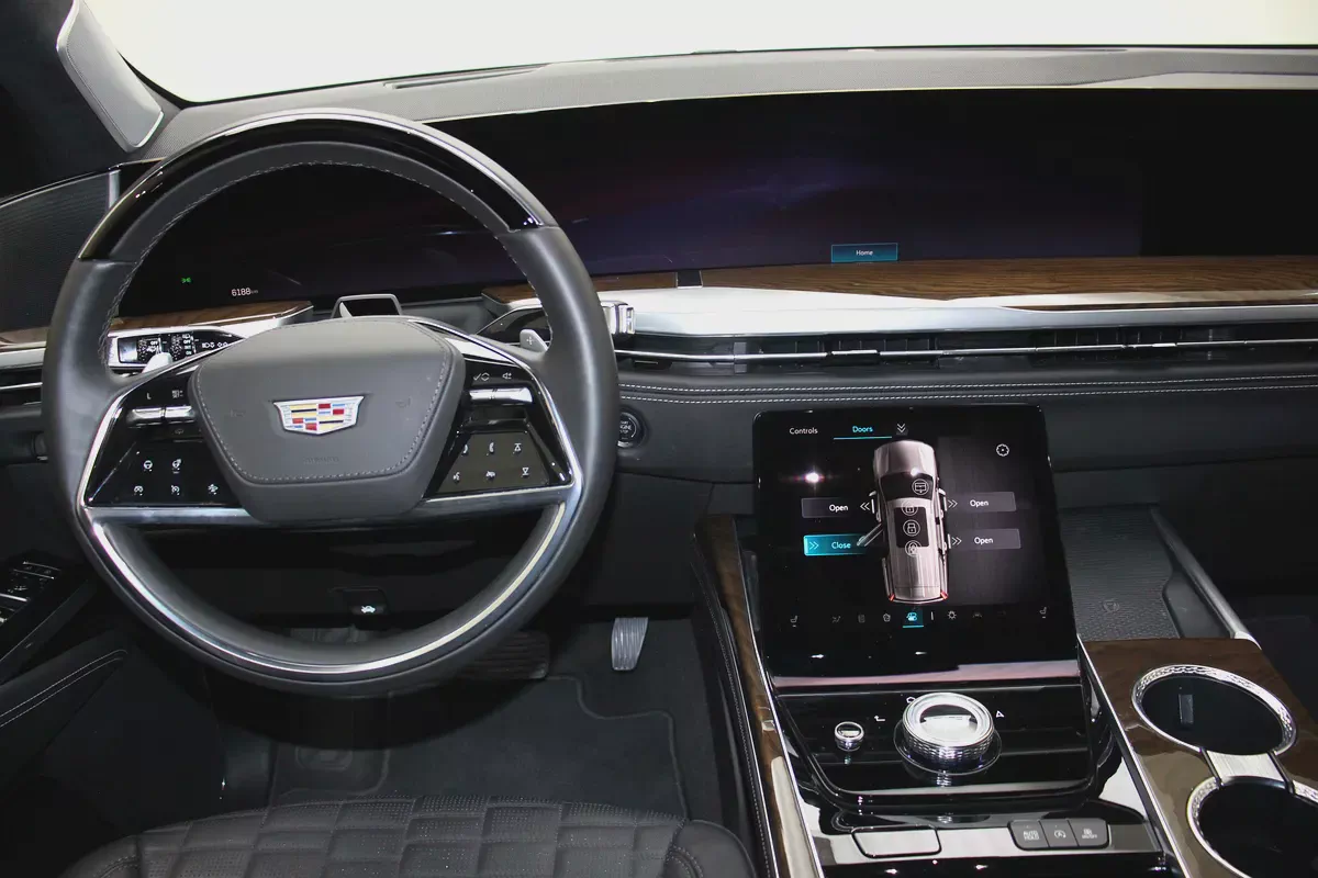 2025 Cadillac Escalade Sport Platinum | GCC Specs-3-3