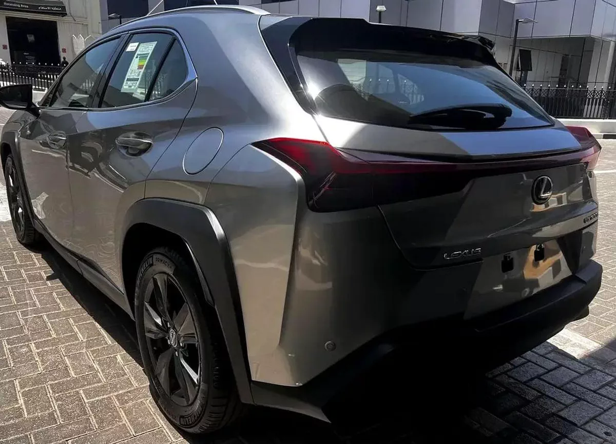 Lexus UX300h Elite 2.0L Hybrid 2025 GCC specs (FOR EXPORT ONLY)-12-0