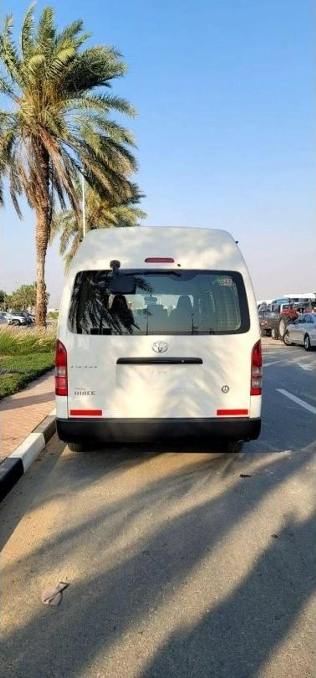 Toyota Hiace GL HIACE 2.5L HIROOF CARGO  PETROL-3-0