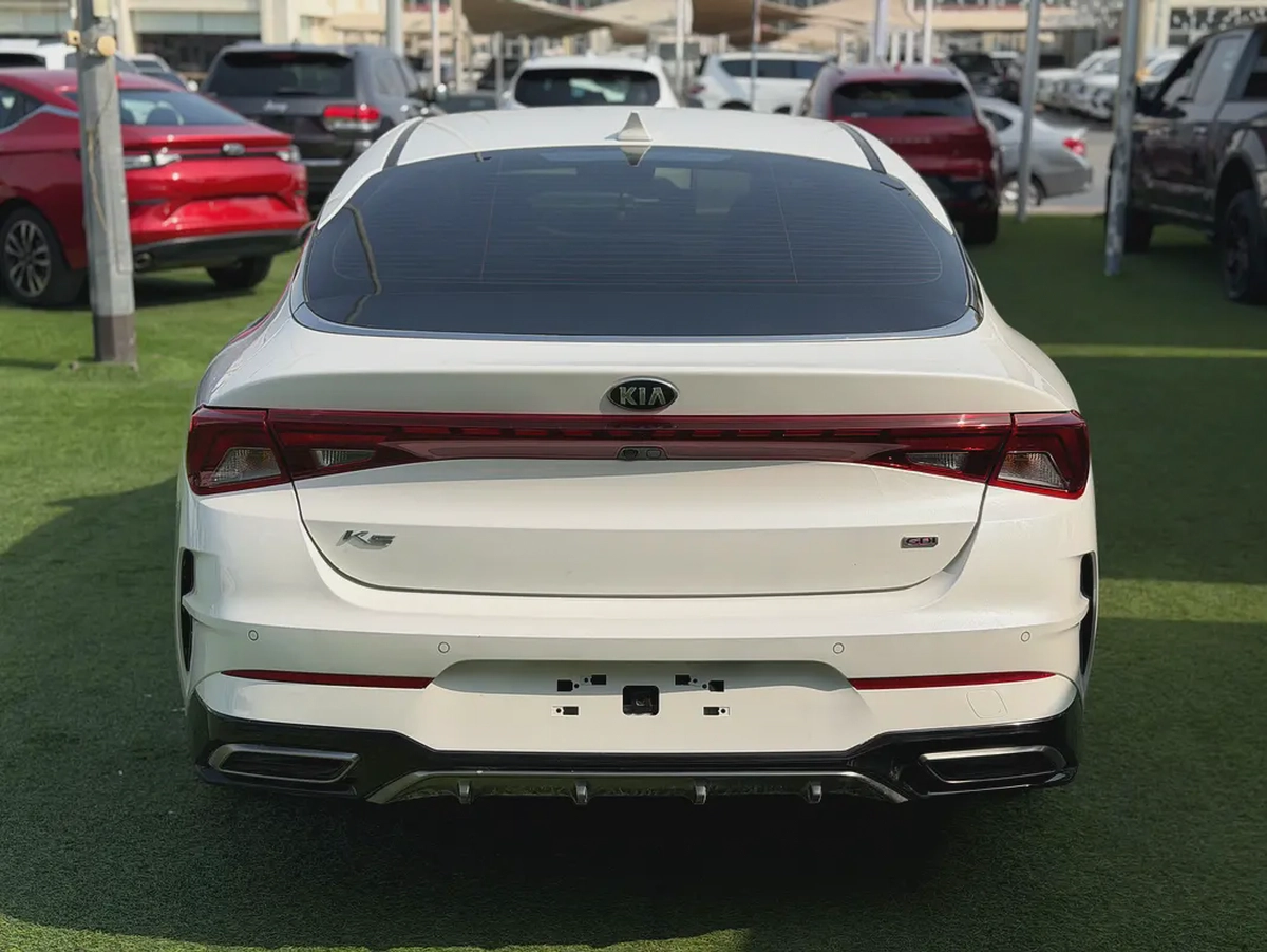 KIA K5 —2021–GCC—FREE ACCIDENT—LOW MILAGE—EXCELLENT CONDITION-3-3