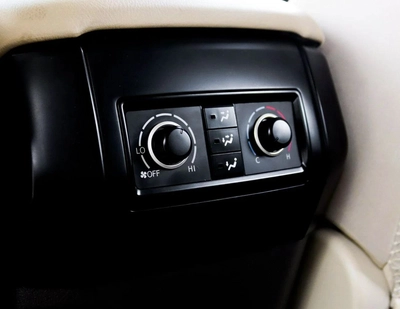 Toyota Prado EXR Toyota Prado | 4.0 L | 2019 | GCC | Accident-Free | In Excellent Condition-5
