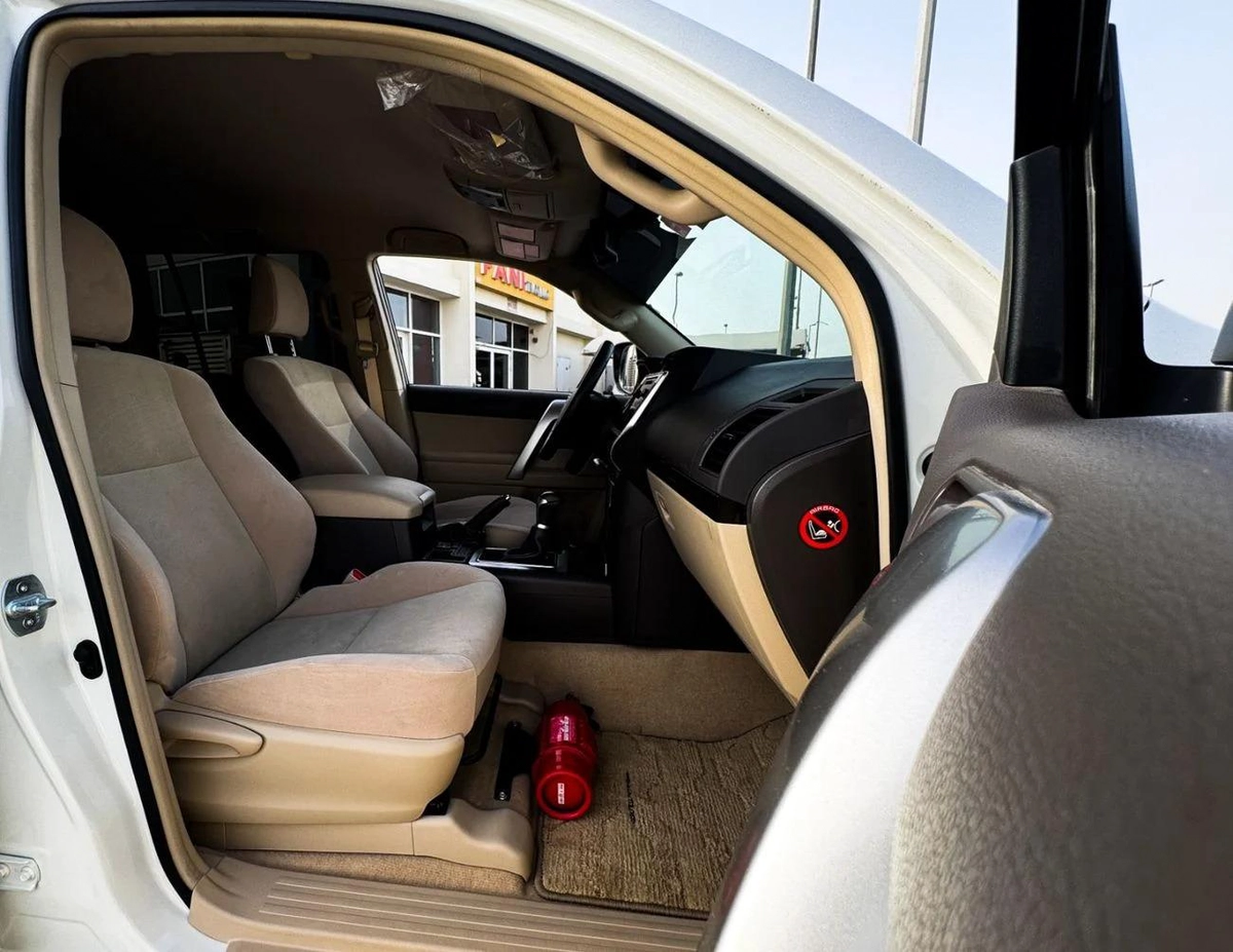 Toyota Prado EXR Toyota Prado | 4.0 L | 2019 | GCC | Accident-Free | In Excellent Condition-15-15